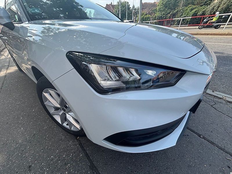 Seat Leon 2.0TDi-110KW/2022/DSG-SPORT.ZÁ - fotka 45 z 51