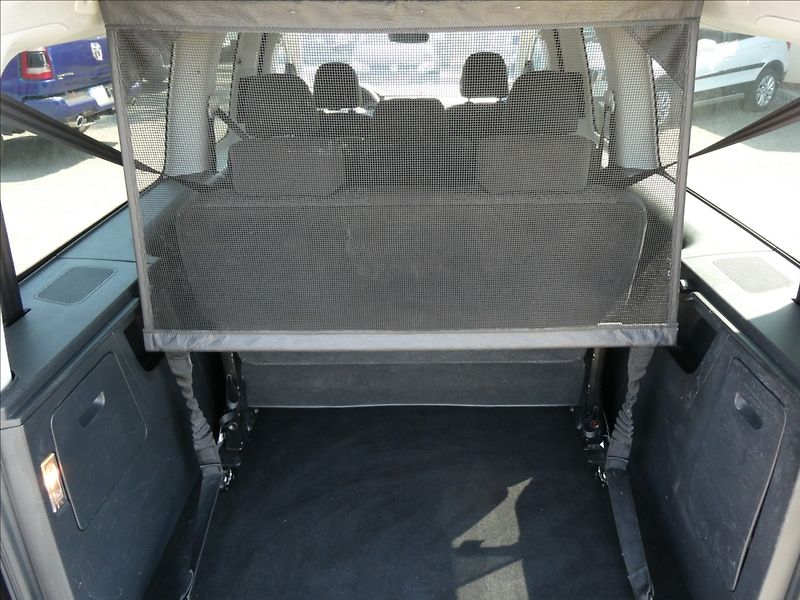 Volkswagen Caddy 2,0 TDi 110kW 7.míst,Maxi,1maj - fotka 18 z 52