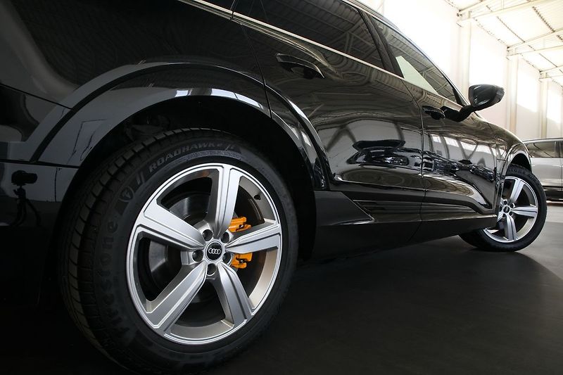 Audi e-tron 55 300kW Matrix Tažné ZÁRUKA - fotka 11 z 43
