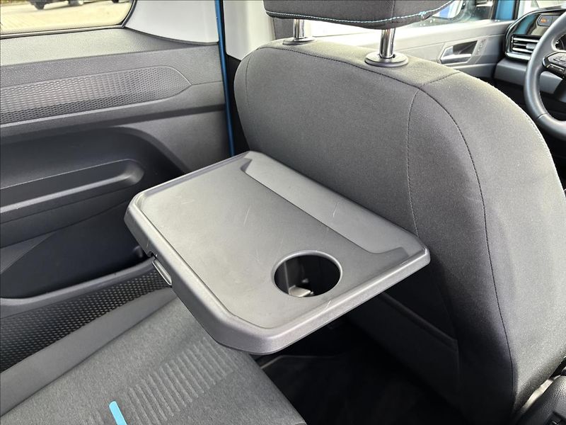 Ford Tourneo Connect 2,0 EcoBlue Active L2 Aut. - fotka 19 z 52