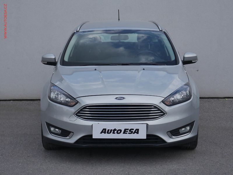 Ford Focus (2017) 1.5 EB, ČR, Titanium - fotka 2 z 18