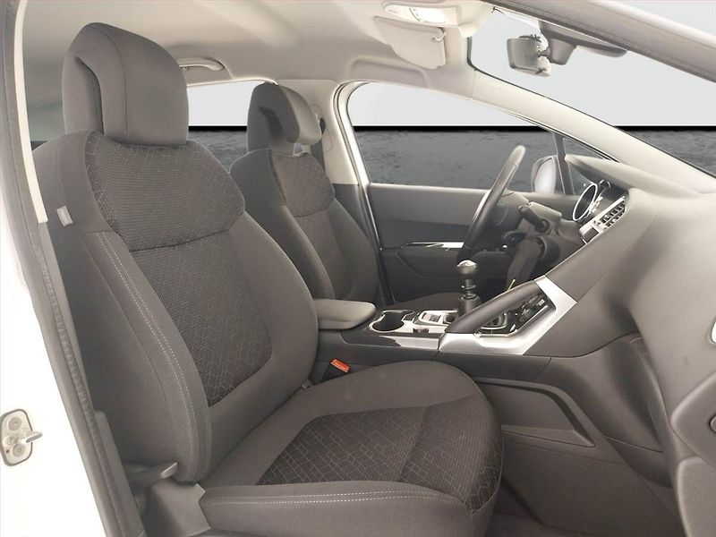 Peugeot 3008 (2015) Active 1.6 HDi, Tempomat - fotka 9 z 19