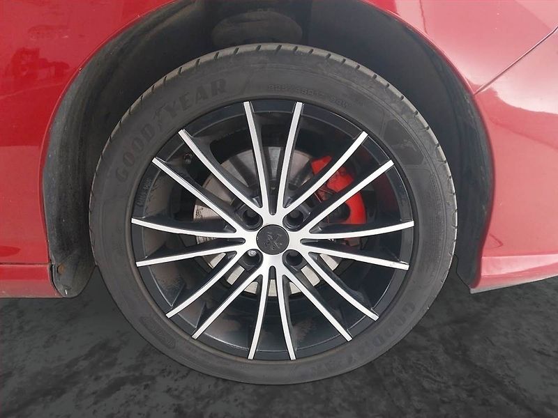Peugeot 308 (2010) 2.0 HDI, Tempomat - fotka 15 z 18