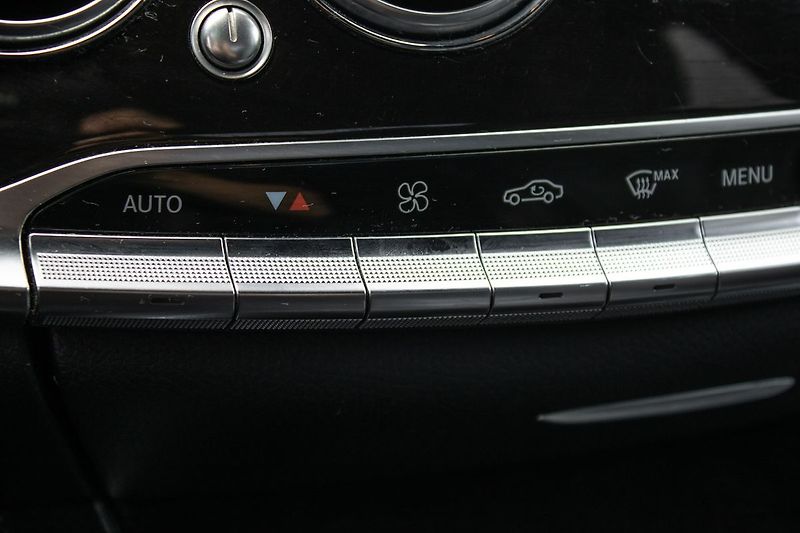 Mercedes-Benz Třídy S BLUETEC 4MATIC 2015 - fotka 17 z 37