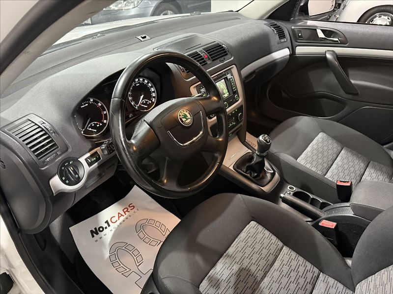 Škoda Octavia 1,2   TSI 77KW NOVÉ ROZVODY - fotka 7 z 31