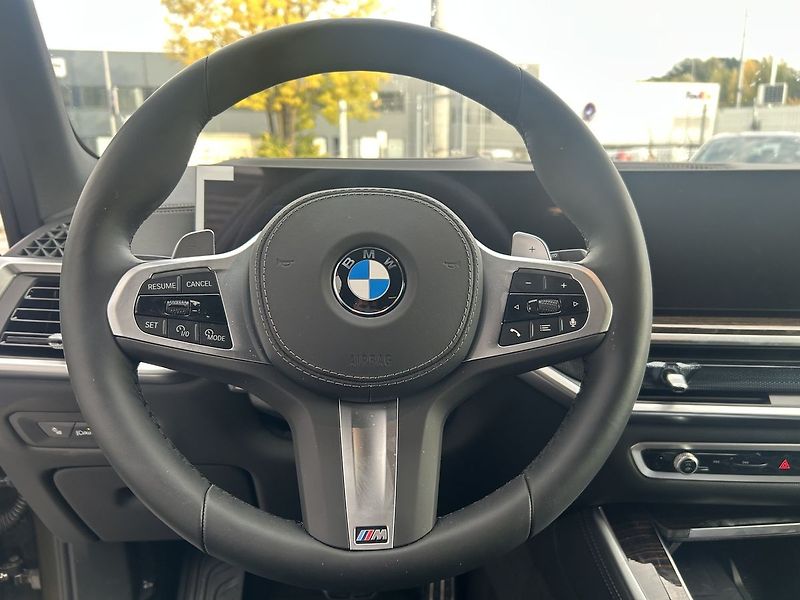 BMW X5 xDrive40d M Sport Pro - fotka 17 z 33