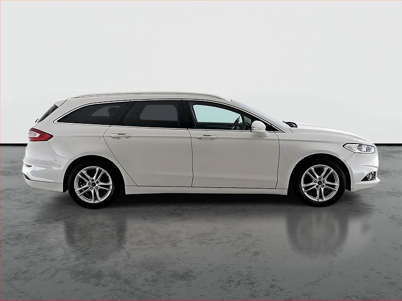 Ford Mondeo (2015) 2.0 TDCI, Navi, Tempomat - fotka 6 z 18