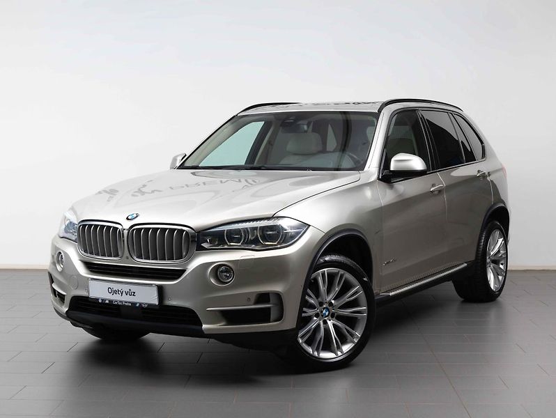 BMW X5 xDrive40d - fotografie inzerátu