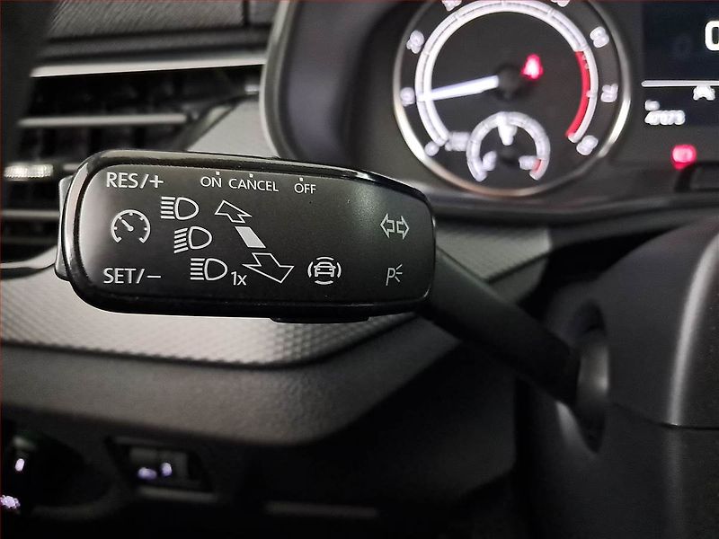 Škoda Scala (2024) 1.0 TSI, ČR,1.maj, Serv.kniha - fotka 17 z 19