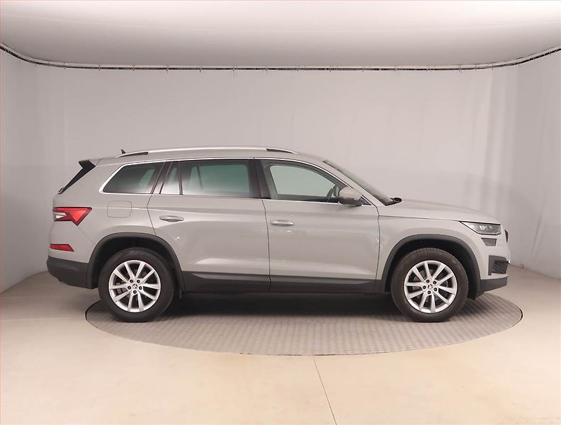 Škoda Kodiaq (2023) Style 2.0 TDI - fotka 6 z 19