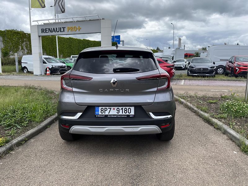 Renault Captur (2023) techno TCe 90 - fotka 5 z 10