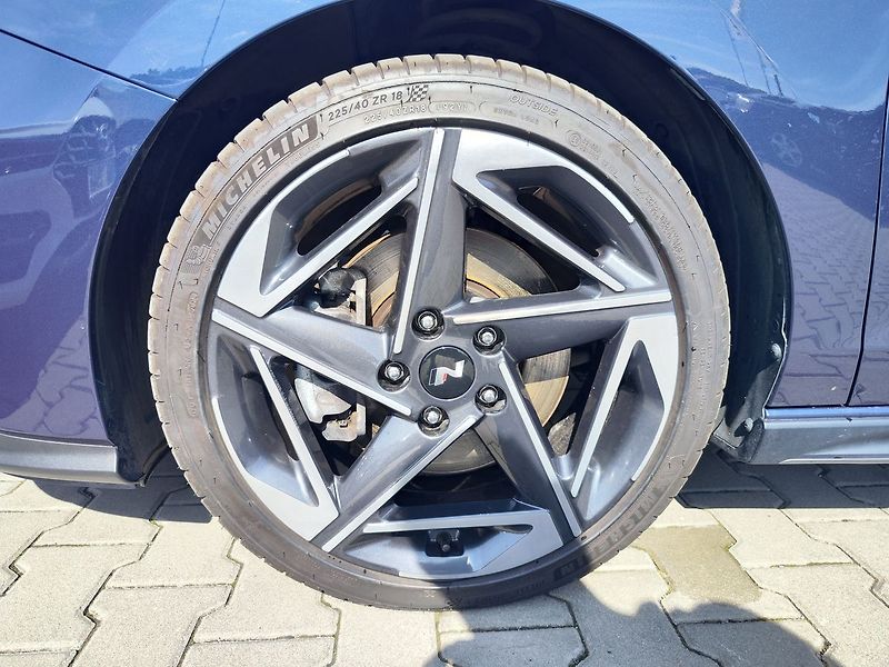 Hyundai i30 1.5 T-GDI/103kW N-Line DCT - fotka 32 z 33