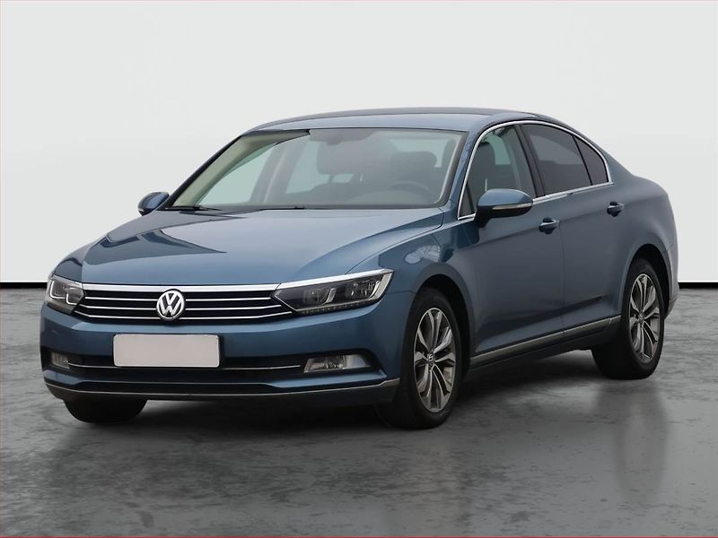 Volkswagen Passat (2016) Highline 2.0 TDI, Automat - fotka 2 z 21