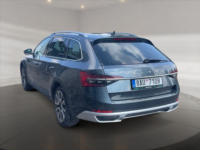 Škoda Superb 2,0 TDI 147 Scout 4x4 Aut - fotka 4 z 11