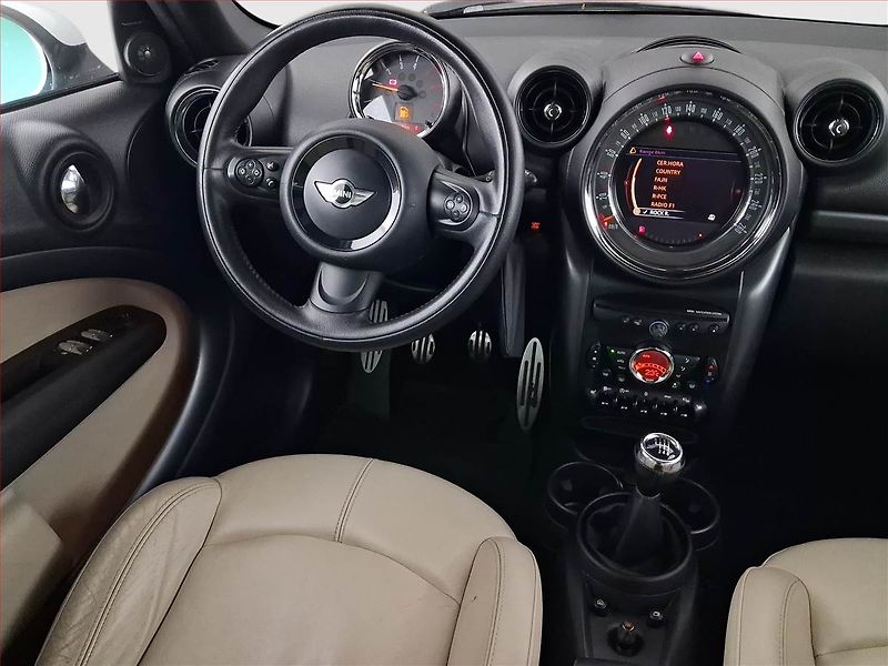Mini Countryman (2014) Cooper SD, Navi, Xenony - fotka 7 z 20