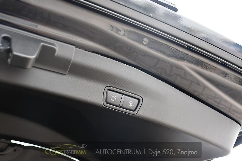 Alfa Romeo Stelvio 2.2 Diesel 16V Veloce TAŽNÉ - fotka 47 z 52