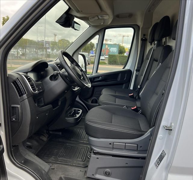 Toyota Proace Max 2,2 AT COMFORT EXE. L3H2  MAX - fotka 9 z 15