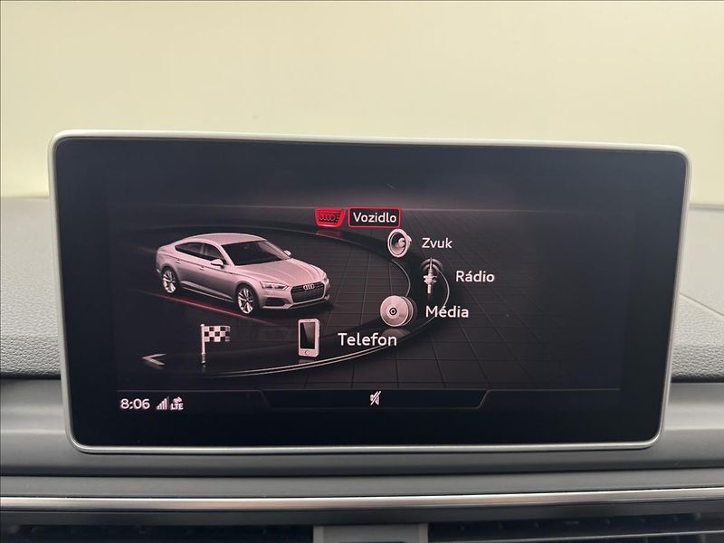 Audi A5 2,0 140kW AT 4X4 HUD DPH NAVI - fotka 18 z 56