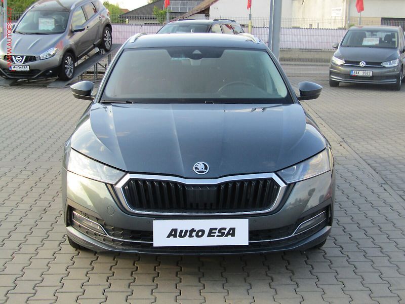 Škoda Octavia (2021) 2.0 TDi, ČR, Stylem, DSG, LED - fotka 2 z 24