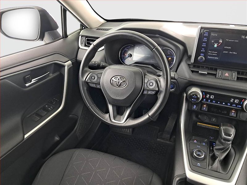 Toyota RAV4 (2020) 2.5 Hybrid - fotka 7 z 19