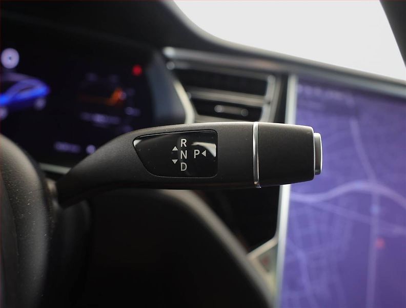 Tesla Model X (2018) 100D, SoH 92% - fotka 19 z 27