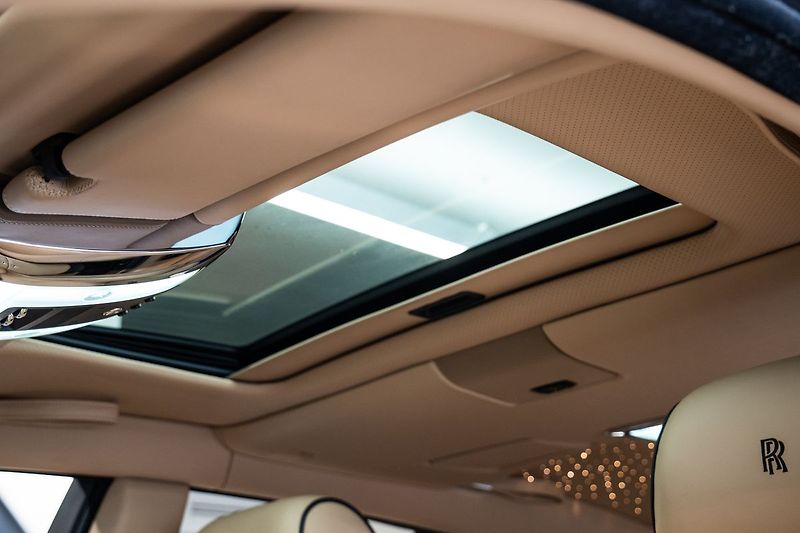 Rolls-Royce Phantom 360/Vyhřívaná sedadla - fotka 13 z 29