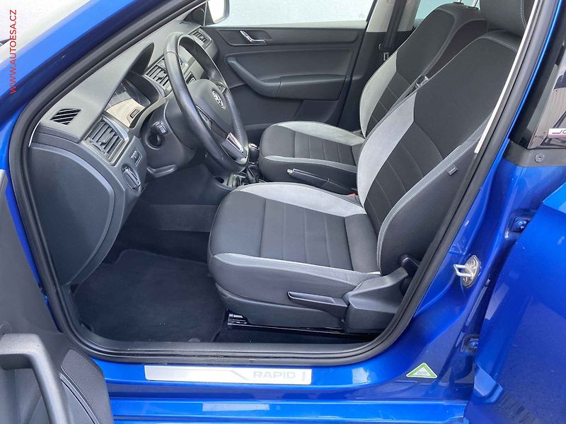 Škoda Rapid (2016) 1.2 TSi, Joy, xenon, +kola - fotka 9 z 18