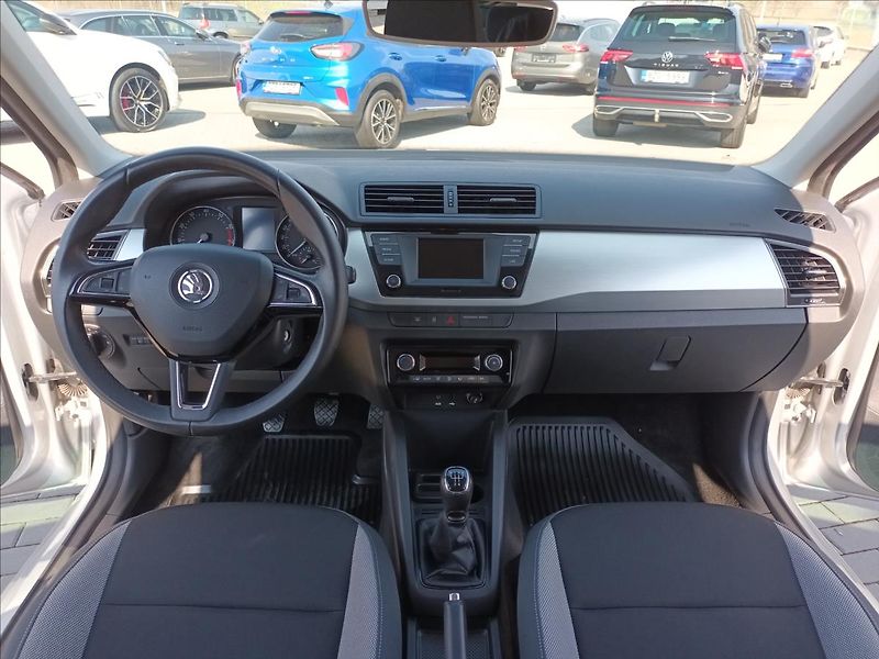 Škoda Fabia 1,2 TSI,66KW,DIGIKLIMA,TEMPOMA - fotka 11 z 36