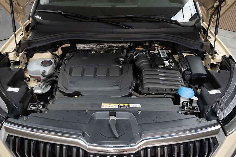 Škoda Kodiaq 2.0 TDI DSG*STYLE*ACC*DPH*ČR 1 - fotka 37 z 43
