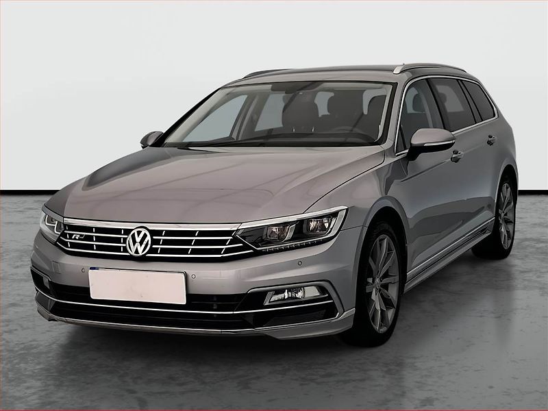 Volkswagen Passat (2019) R-Line 1.5 TSI - fotka 2 z 20