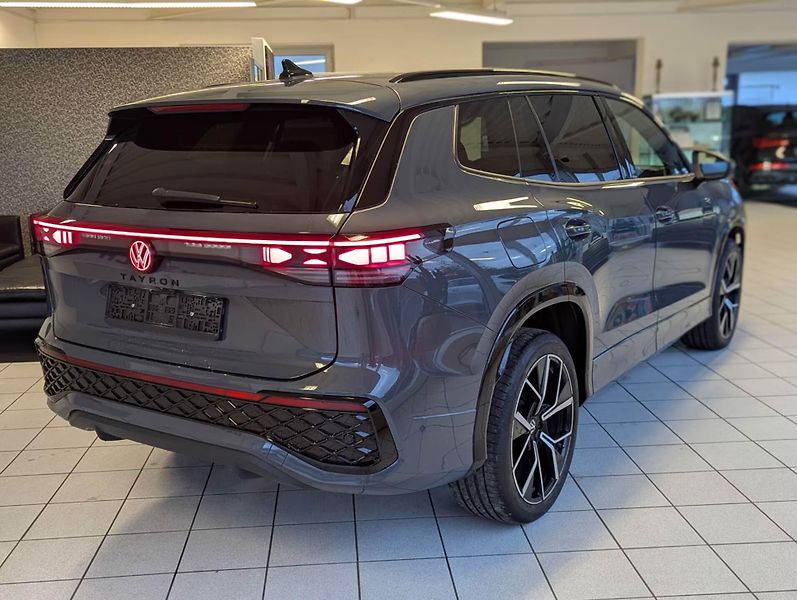 Volkswagen Tayron TDI 4M R-Line HuD Pano 360 IQ - fotka 6 z 34