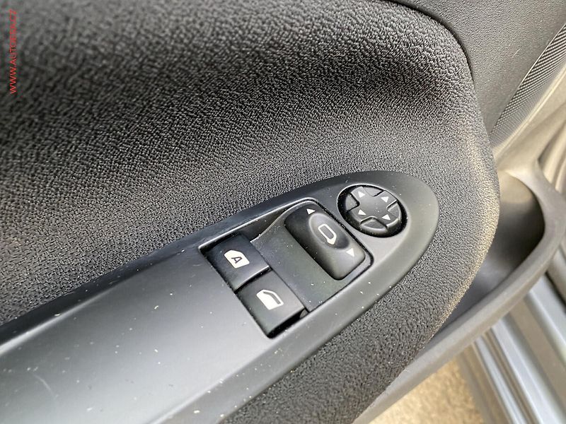 Citroën DS3 (2015) 1.2 PT, AC, tempo - fotka 13 z 15