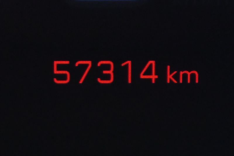 Peugeot 2008 1,2 96 kW PureTech EAT8 Záruka - fotka 17 z 30