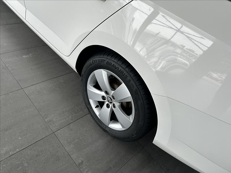 Škoda Fabia 1,2   TSI,SERVISKA,ČR,DPH - fotka 25 z 25