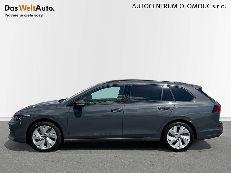 Volkswagen Golf (2026) Variant 1.5 TSI People - fotka 13 z 35
