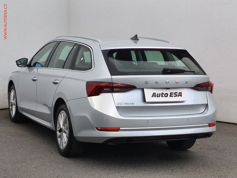 Škoda Octavia (2021) 2.0 TDi, ČR, Style, DSG - fotka 6 z 20