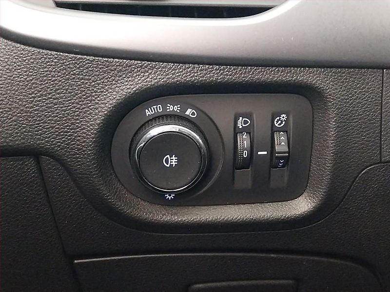 Opel Astra (2017) 1.4 T, ČR,1.maj, Tempomat - fotka 17 z 18
