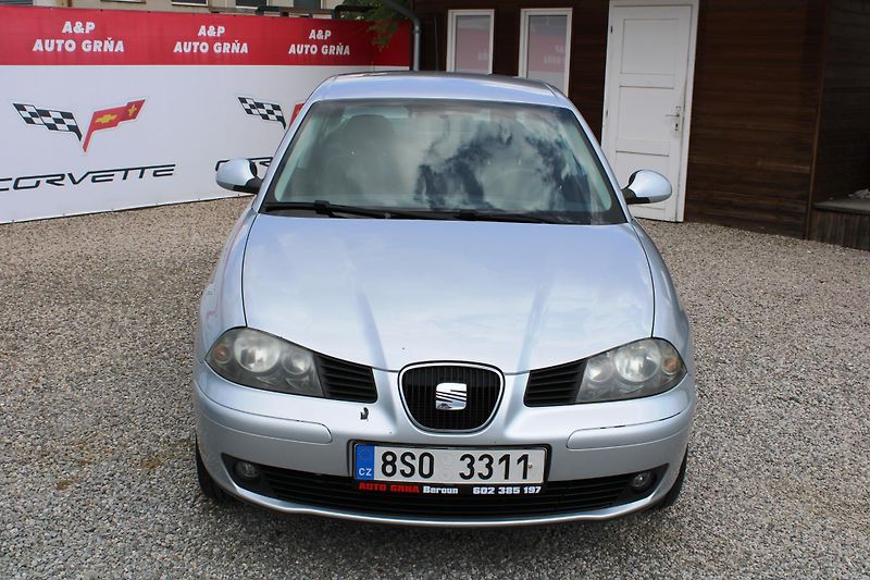 Seat Cordoba (2009) REZERVACE - fotka 2 z 16