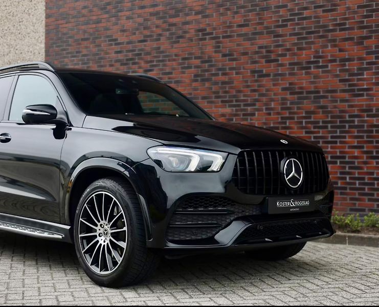 Mercedes-Benz GLE (2023) 580 mHEV 4MATIC - fotka 16 z 40