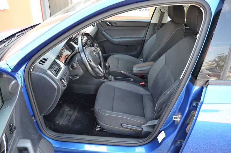 Škoda Rapid (2015) 1.4 TDi 66kW AMB / AUT. KLIMA - fotka 14 z 29