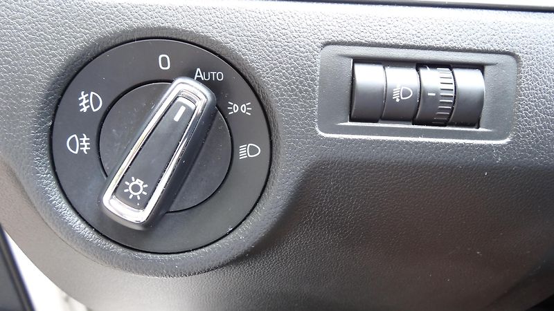 Škoda Rapid 1.0TSi 81kW Style rezervace - fotka 12 z 20