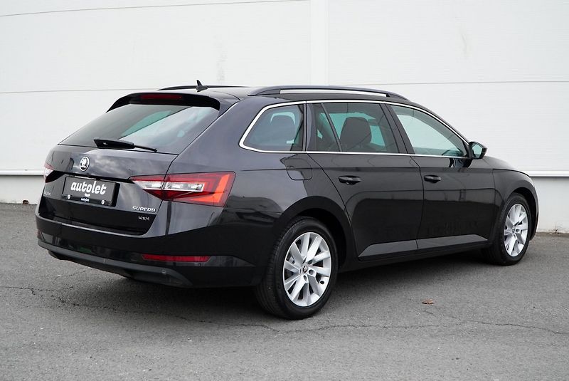 Škoda Superb 2.0 TDI 140kW 4x4 full servis - fotka 9 z 37