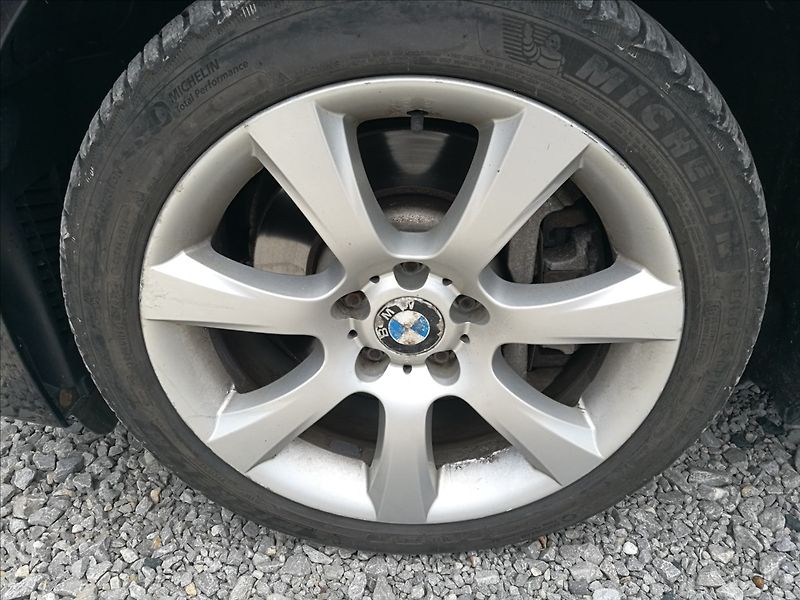 BMW Řada 5 3,0 d M paket - fotka 24 z 26
