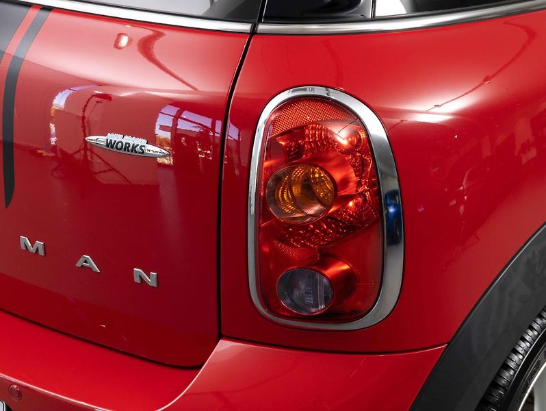 Mini Countryman COOPER JCW - fotka 10 z 22