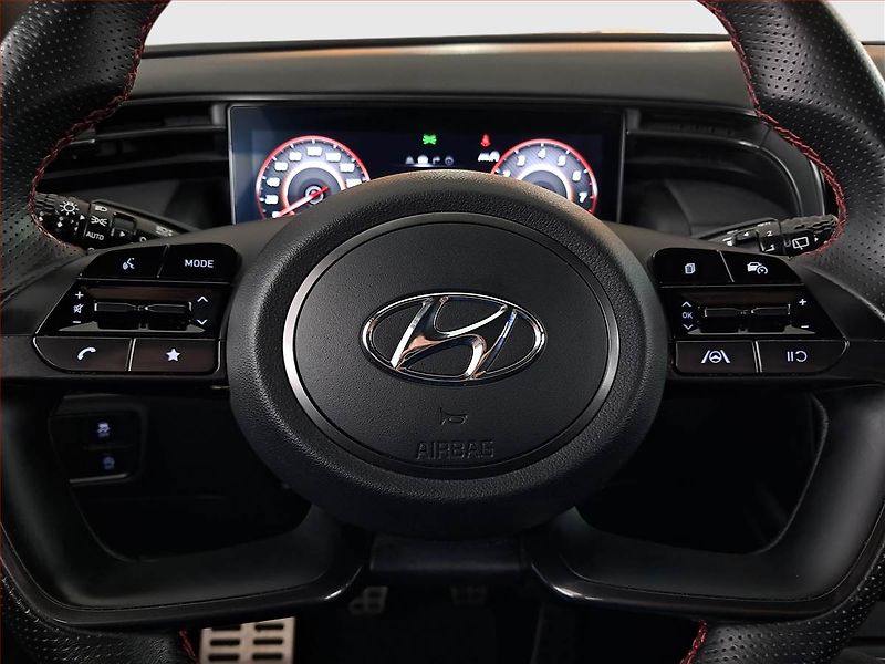 Hyundai Tucson (2023) N-Line 1.6 T-GDI - fotka 19 z 20