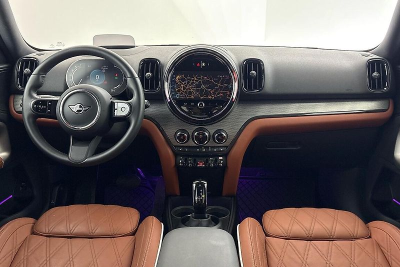 Mini Cooper S ALL4 - fotka 11 z 25