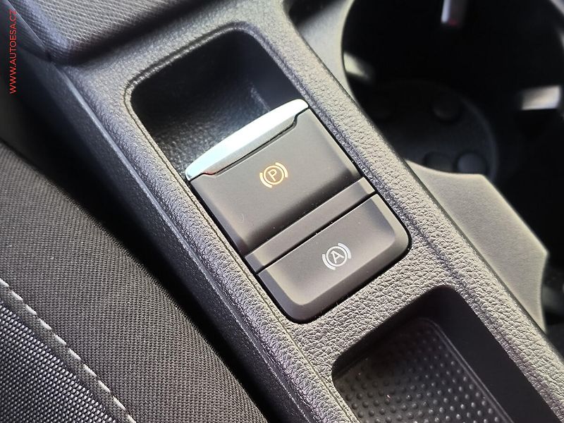 Škoda Octavia (2021) 1.5 TSi, 2.maj,ČR, Ambition - fotka 17 z 25
