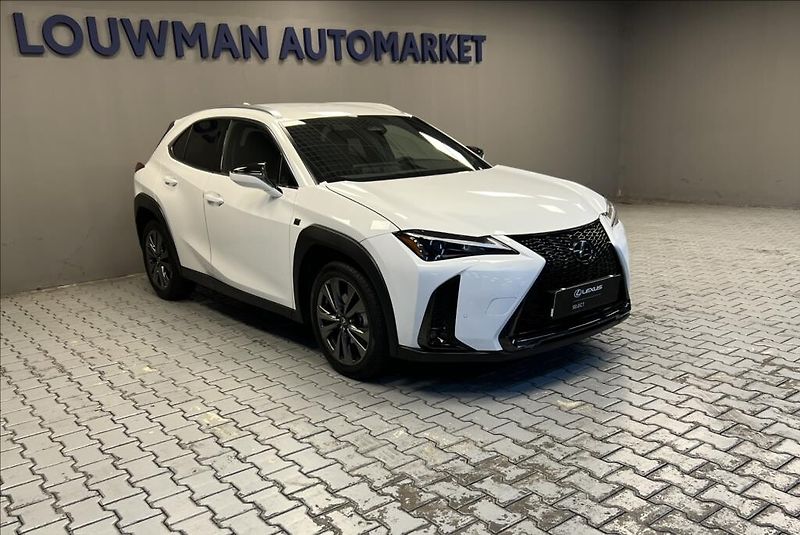 Lexus UX 300h 300H 2,0 HEV F SPORT DESIGN - fotka 11 z 18