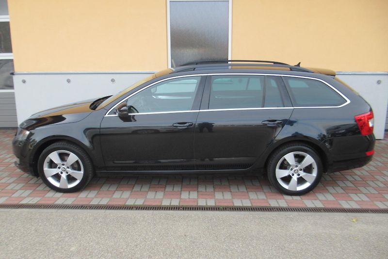 Škoda Octavia 1.6 TDI AUT. KLIMA NAVI XENON - fotka 6 z 26