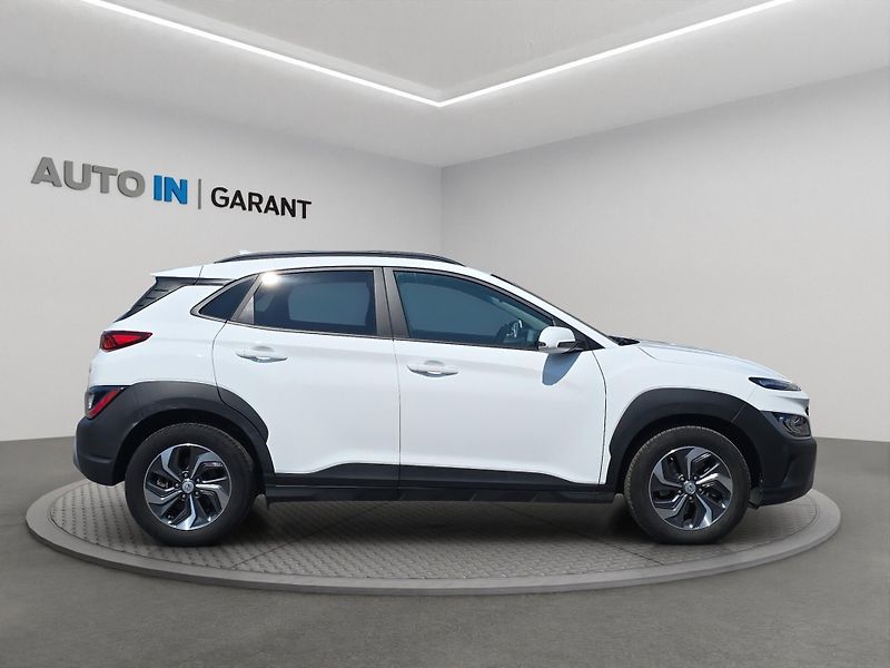 Hyundai Kona (2023) SMART 1.6 GDi HEV 77kW, 1. Maj - fotka 4 z 23